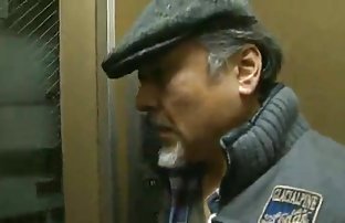 πορνό σεξ Δύο νεαροί τηγανίσουν την Γκαλίνα σε διαφορετικά χωράφια