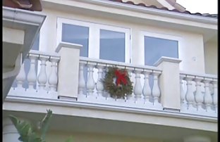 πορνό σεξ Δύο άντρες την ίδια στιγμή για να μοιραστούν μια γλυκιά τσούλα