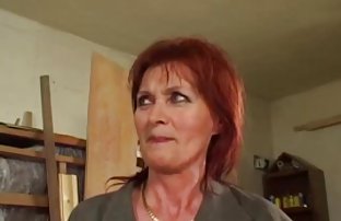 πορνό σεξ Δύο μέσα-στρες σε κορσέδες μαλακία από ένα δεμένο τύπο