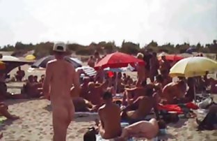 πορνό σεξ Έμπειρος καριόλης απολαμβάνει ψήσιμο σέξι κούκλα