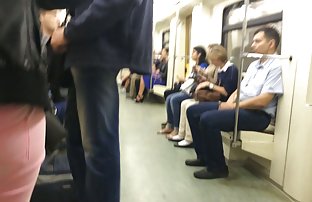 πορνό σεξ Όμορφη ξανθιά δείχνει μακριά βυζιά chat
