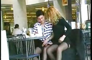 πορνό σεξ 18-year-old ομορφιά γλείφει την κίνηση της φίλης