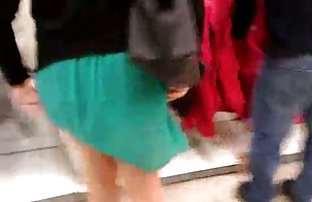 πορνό σεξ Busty μικρή Red καβάλημα κουκούλα σαγηνεύει στο δάσος