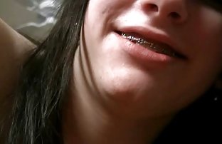 πορνό σεξ Στενή τρύπα στα χέρια με ένα χτύπημα μωρού